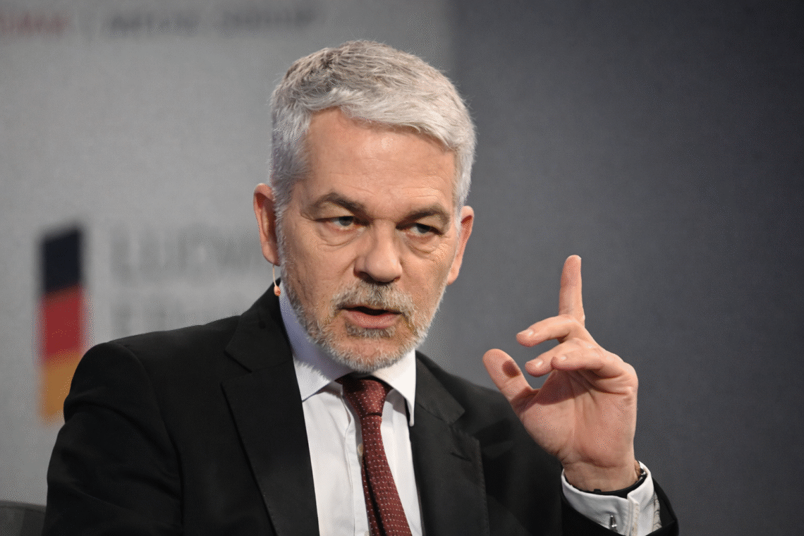 Mit wem ist Carlo Masala verheiratet